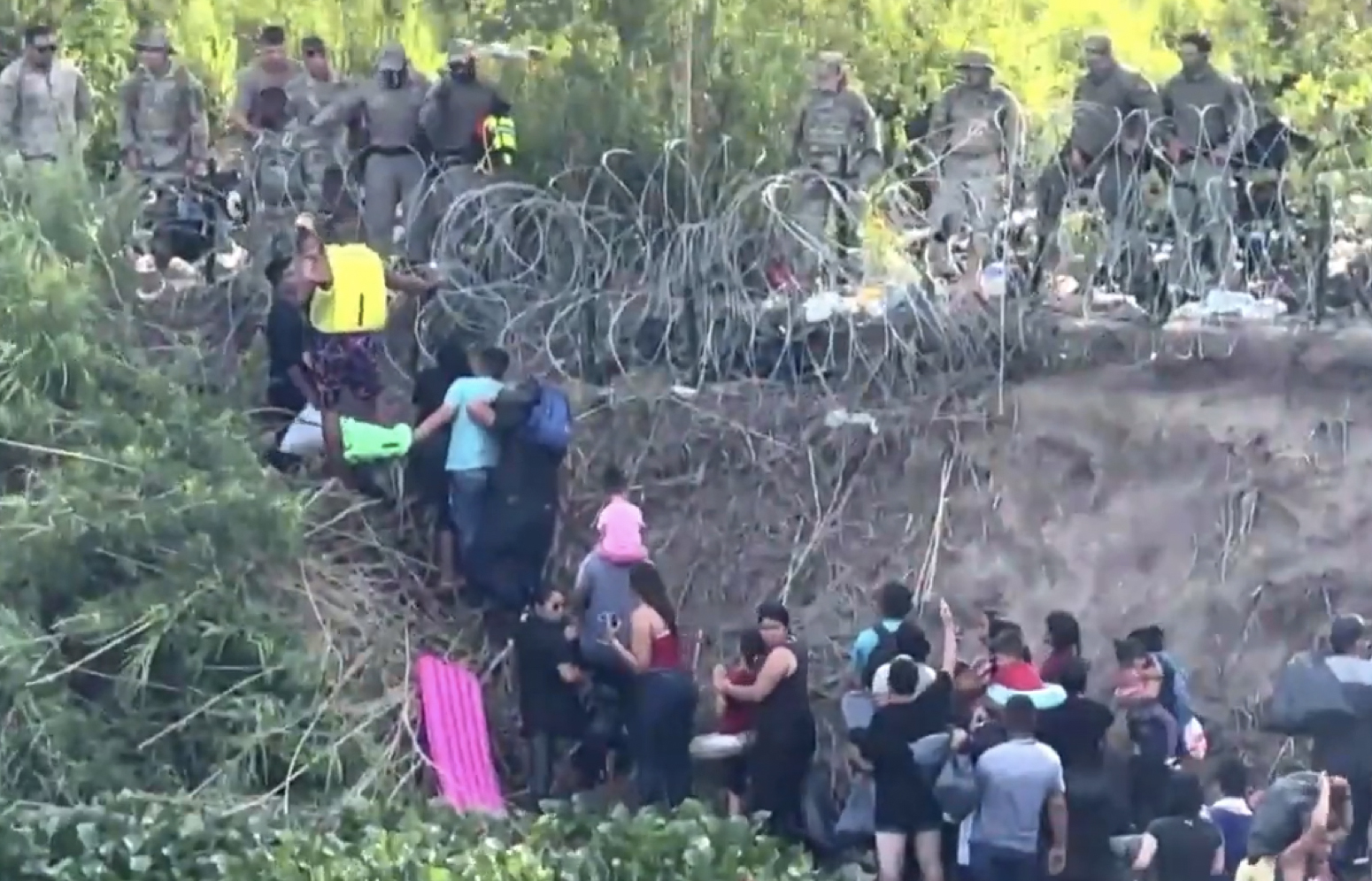 Texas DPS block illegal border crossers from Matamoros in May 2023